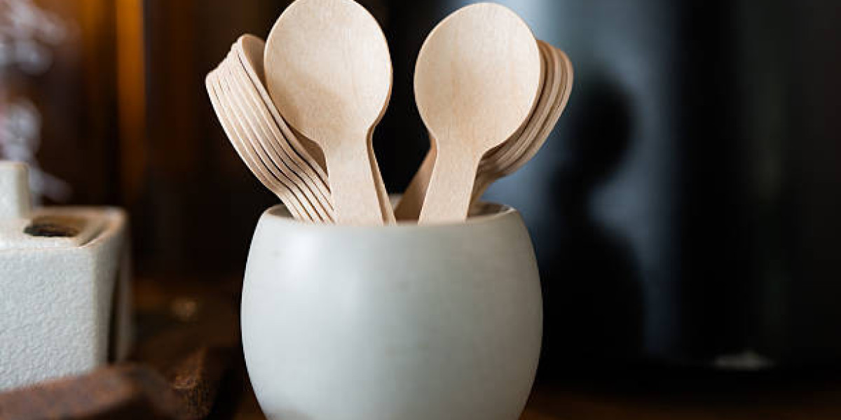 Disposable Spoons Explained: Materials, Manufacturing, and Applications