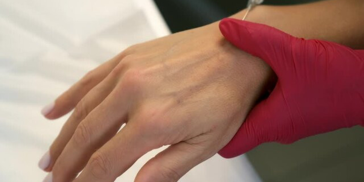 Hand Rejuvenation in Islamabad: For Men and Women Alike