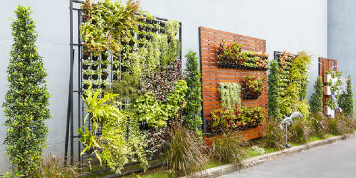 Vertical Garden Construction Market: Industry Size, Trends, and Strategic Insights